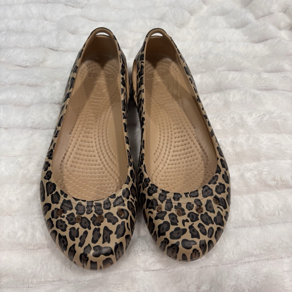 Crocs Leopard Print Kadee Flats Womens Size 7 W‎